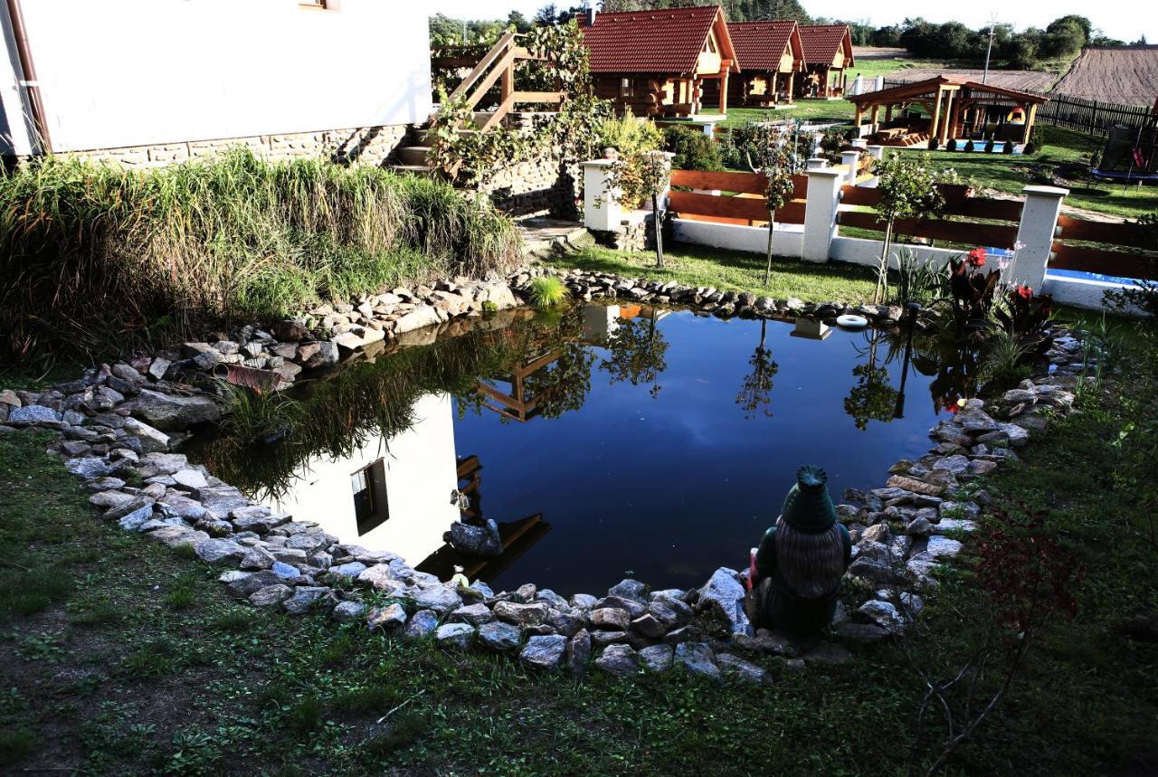 Na Samote Ve Srubu Villa Plzeň Buitenkant foto